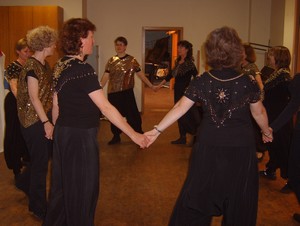 Tanzgruppe Tirkedi